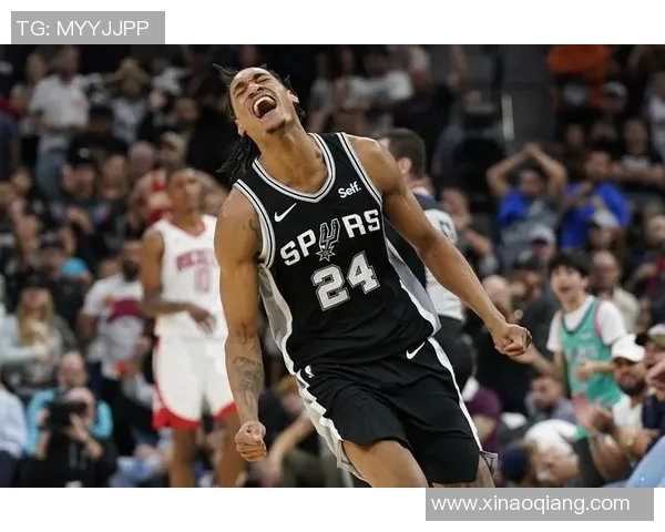 正播马刺对阵快船精彩赛事直播分析与球员表现预测