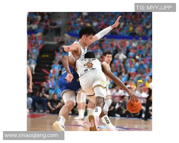 辽宁男篮与天津队半决赛激战正酣谁将晋级决赛争夺总冠军